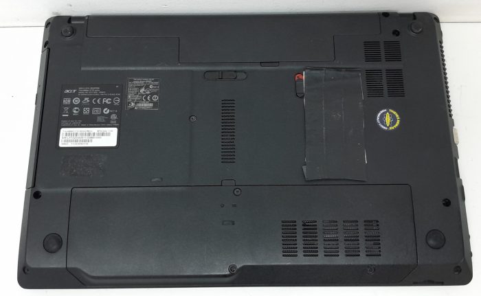 Acer TravelMate 5735 Series - Core 2 Duo T6670 2.2GHz - 3GB Ram - 15.6" - 320GB HDD - Windows 10 Pro - Image 4