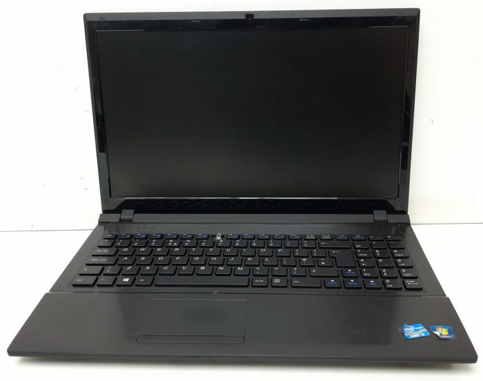RM Education RM 320 W255EU - i3-2370M 2.4GHz - 4GB Ram - 15.6" - 250GB HDD - Windows 10 Pro - Image 2