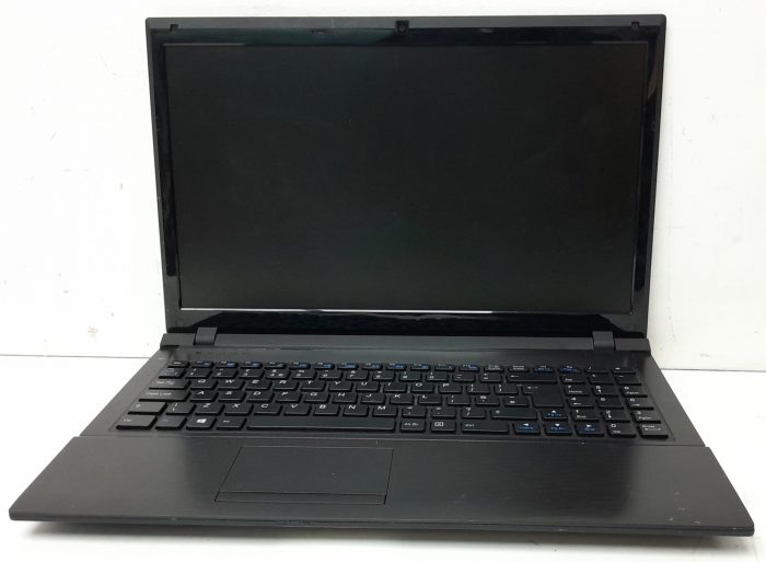 RM Education RM 320 W255EU - i5-2450M 2.5GHz - 4GB Ram - 15.6" - 250GB HDD - Windows 10 Home - Image 2