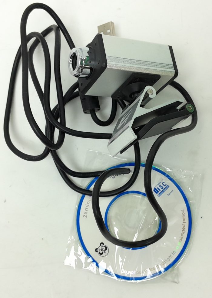 Computer Gear 24-0109 USB Webcam with Built-In Microphone - Image 4