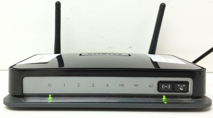 Netgear DGN2200 Wireless-N300 ADSL Modem Router - Image 2