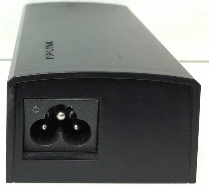 TP-Link T240100-2-POE Power Over Ethernet (PoE) Injector - Image 5
