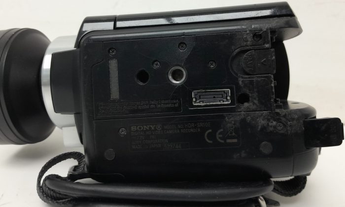 Sony HDR-SR10E Digital HD Video Camera Recorder - Image 3