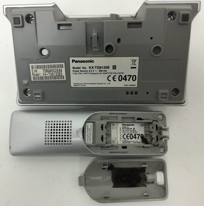 Panasonic KX-TGA910E IP Phone With KX-TGA920E Charging Dock - Image 3