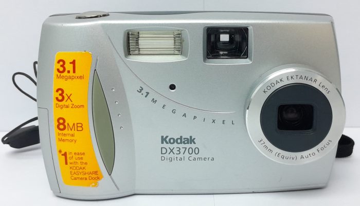 Kodak Easyshare DX3700 3.1MP 37mm (Equiv) Auto Focus Digital Camera - Image 2