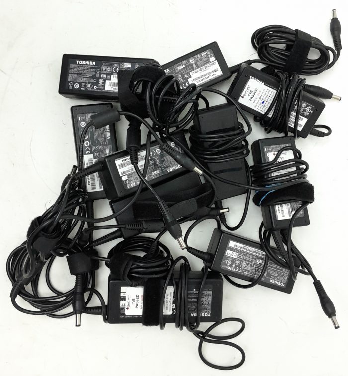 Job lot 10x Toshiba 19V Laptop Chargers/Adapters - Image 3