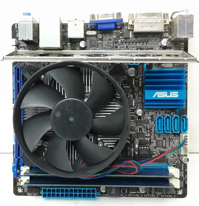 Asus P8H61-I LX/RM/SI - i3-2120 3.3GHz - DDR3 - 4GB Ram - Desktop Board / Motherboard with IO Shield - Image 2