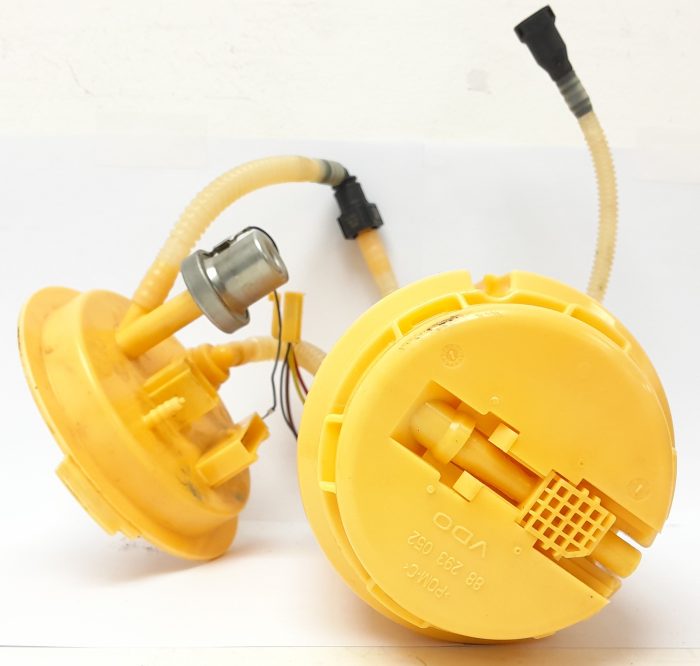 Volkswagen 7P6 919 088 B (A2C53352042)	Car Part: Fuel Tank Pump - Image 4