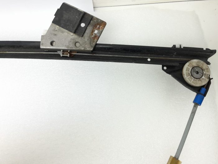 Porsche Boxster 987 OSF (Off Side Front) Window Regulator - Image 4