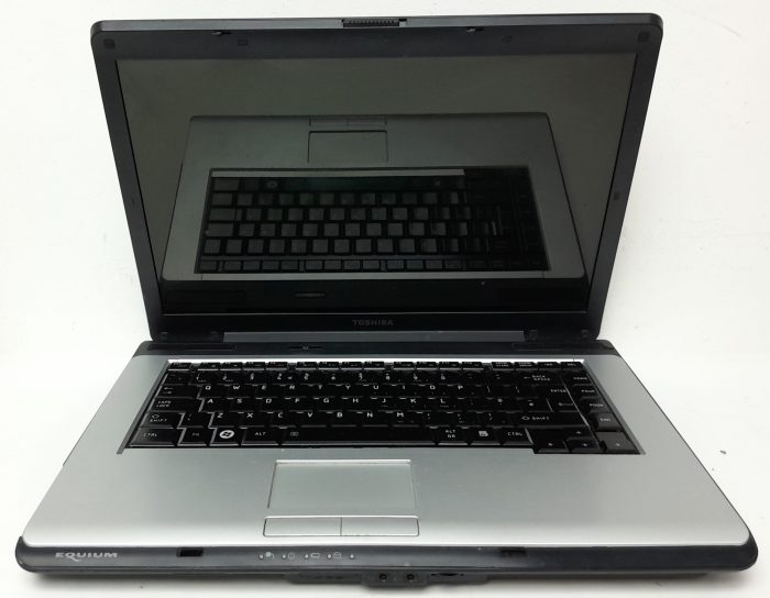 Toshiba Equium A200-1V0 PSAF5E-002005KS - Pentium T2310 1.46GHz - 2GB - 15.4" - 320GB HDD - Windows 10 Pro - Image 2