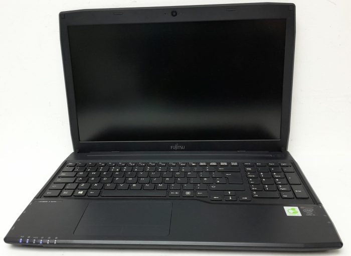 Fujitsu Lifebook A544 - i3-4000M 2.4GHz - 4GB Ram - 15.6" - 120GB SSD - Windows 10 Pro - Image 2