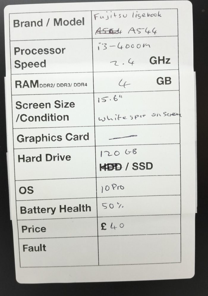 Fujitsu Lifebook A544 - i3-4000M 2.4GHz - 4GB Ram - 15.6" - 120GB SSD - Windows 10 Pro - Image 3