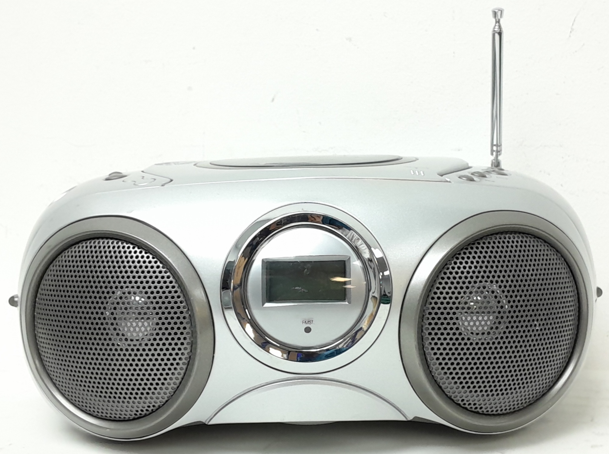 20240702_104202 Home Retail Group PCD-7202 Portable CD Boombox with Analogue AM/FM Radio - Image 1