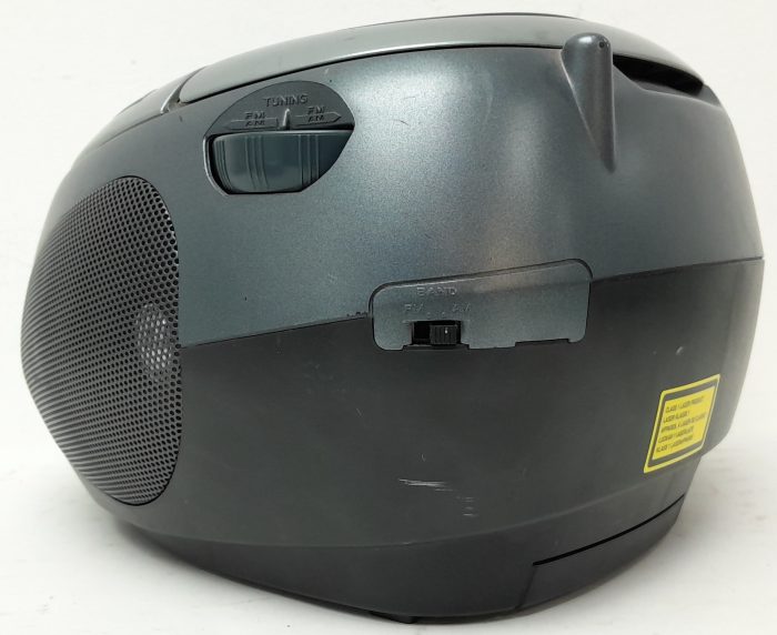 Matsui CD11 CD Player with AM/FM Radio - Image 5
