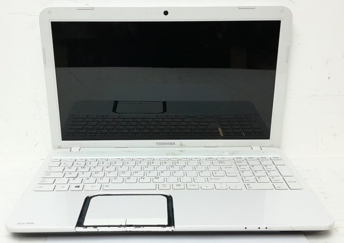 Toshiba Satellite L850D-12P - AMD E2-1800 1.7GHz - 6GB RAM - 15.6" - 750GB HDD - Windows 10 Home - Image 2