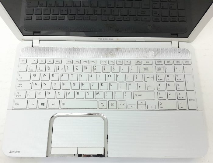 Toshiba Satellite L850D-12P - AMD E2-1800 1.7GHz - 6GB RAM - 15.6" - 750GB HDD - Windows 10 Home - Image 8