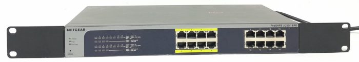 Netgear ProSafe JGS516PE ProSafe Plus 16 Gigabit Ports with PoE Switch - Image 2
