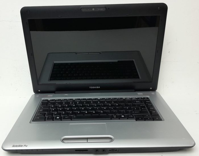 Toshiba Satellite Pro L450-13R - Celeron 900 2.2GHz - 4GB Ram - 15.6" - 250GB HDD - Windows 10 Pro - Image 2