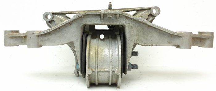 Porsche Boxster 98737530901  98737512301 Engine Mounting Bracket - Image 2