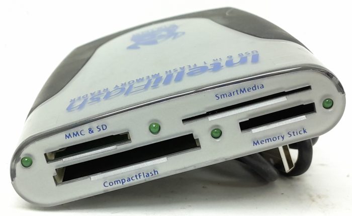 Viking Components Multi-Formay Memory Card Reader - Image 5