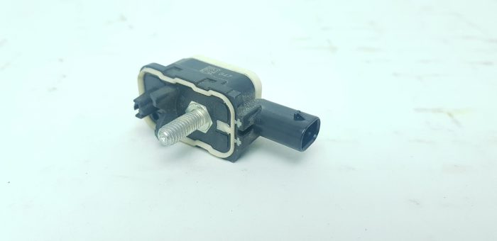 Porsche Cayenne (92A) Front Right Impact Sensor 7P0959354 - Image 2
