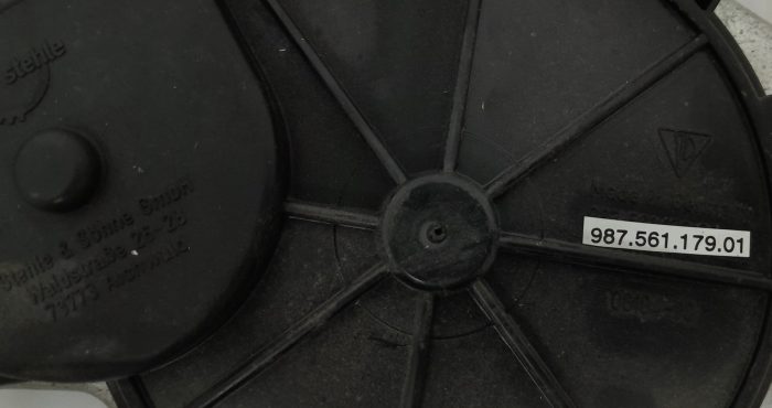 Porsche 98756117901 Boxster 986 Convertible Transmission - Image 3