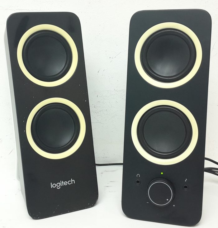 Logitech S-00135 Z200 Multimedia Speakers - Image 2