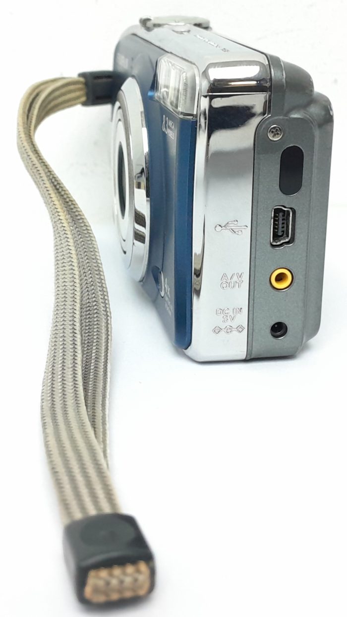 Fujifilm FinePix A820 8.3MP 4X Optical Zoom Digital Camera - Image 6