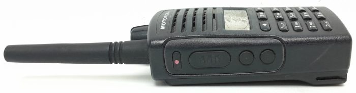 Motorola XT660D 2 Way Radio Walkie-Talkie - Image 5
