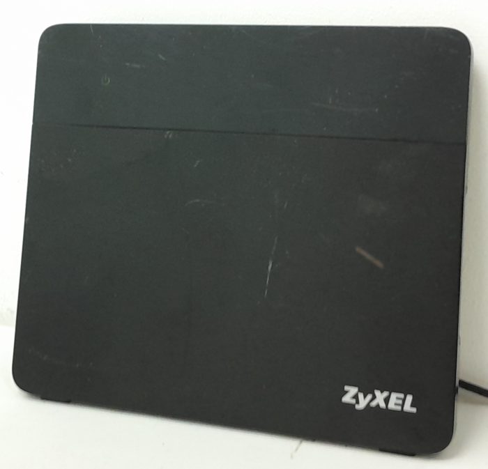 Zyxel VMG8924-B10A Gigabit Ethernet Dual Band Wireless Router - Image 2