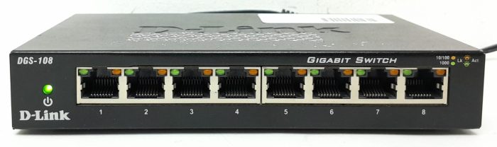 D-Link DGS-108 8-Port Gigabit Ethernet Switch - Image 2