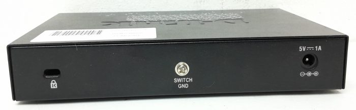 D-Link DGS-108 8-Port Gigabit Ethernet Switch - Image 4