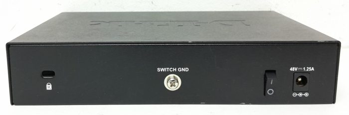 D-Link DGS-1008P 8 Port Gigabit PoE Switch - Image 4