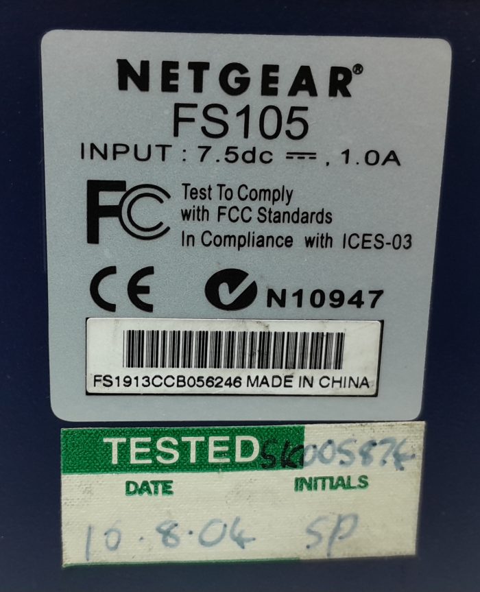 Netgear FS105 5 Port 10/100 Mbps Fast Ethernet Switch - Image 3