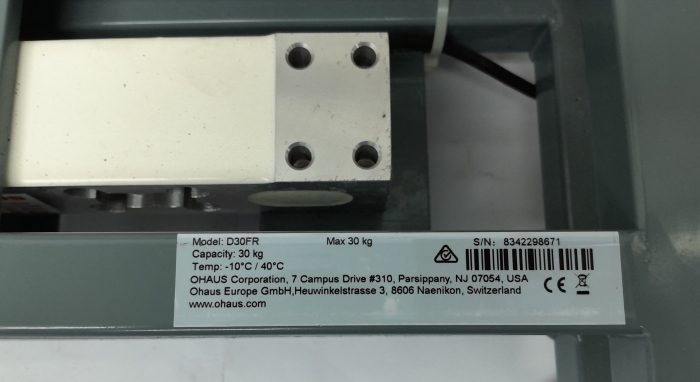 OHaus Scale 30Kg Max Defender 2000 - Image 9