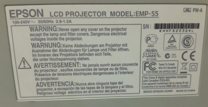 Epson Projector VGA with 198 Lamp Hours Used EMP-S5 - Image 3