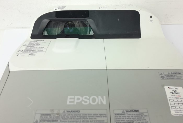 Epson Projector HDMI VGA with 3661 Lamp Hours Used EB-470 H456B - Image 6
