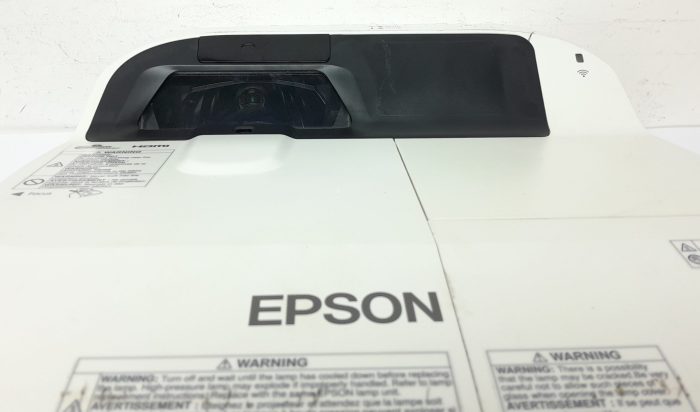 Epson Projector HDMI VGA with 1449 Lamp Hours Used EB-570 H605B - Image 4
