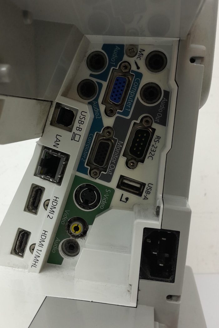 Epson Projector HDMI VGA with 1449 Lamp Hours Used EB-570 H605B - Image 2