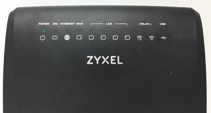 ZyXEL Modem Router VMG3925-B10B with charger - Image 5
