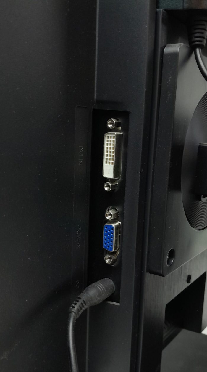 Samsung 19" Monitor DVI VGA Color Display Unit SyncMaster SA450 (S19A450BW) - Image 5