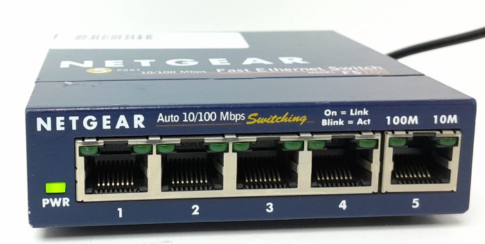 Netgear Fast Ethernet Switch 5 Port 10/100 Mbps FS105 - Image 2