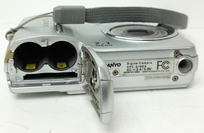 Sanyo Xacti 7.1MP Digital Camera VPC-S70EX - Image 3