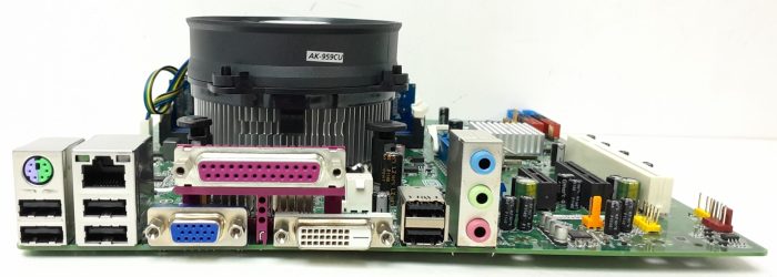 Intel Motherboard With I/O Shield DQ670W LGA1155 DDR3 MICRO ATX - Image 6