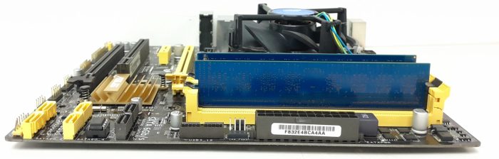 Asus Motherboard With I/O Shield B85M-E LGA1150 DDR3 MICRO ATX - Image 7