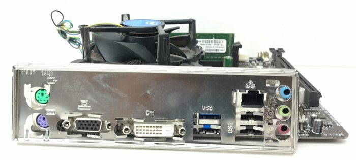 Gigabyte Motherboard With I/O Shield GA-H81M-S2V LGA1150 DDR3 MINI-ITX - Image 6
