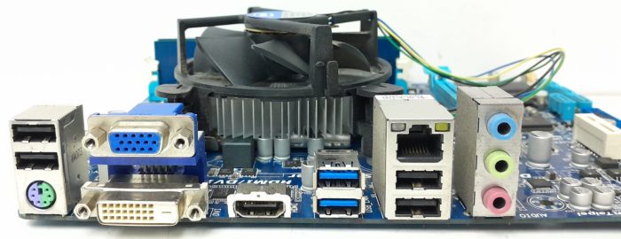 Gigabyte Motherboard With I/O Shield GA-H61M-USB3H LGA1155 DDR3 MICRO ATX - Image 7