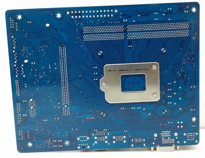 Gigabyte Motherboard With I/O Shield GA-H61M-USB3H LGA1155 DDR3 MICRO ATX - Image 4