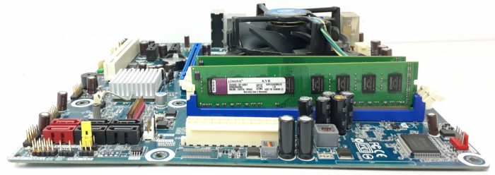Intel Motherboard With I/O Shield DH55TC LGA1156 DDR3 MICRO ATX - Image 7