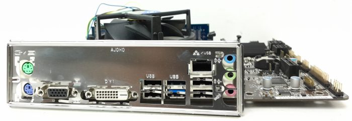 Asrock Motherboard With I/O Shield H61M-DG 3/USB3 LGA1155 DDR3 MICRO ATX - Image 5